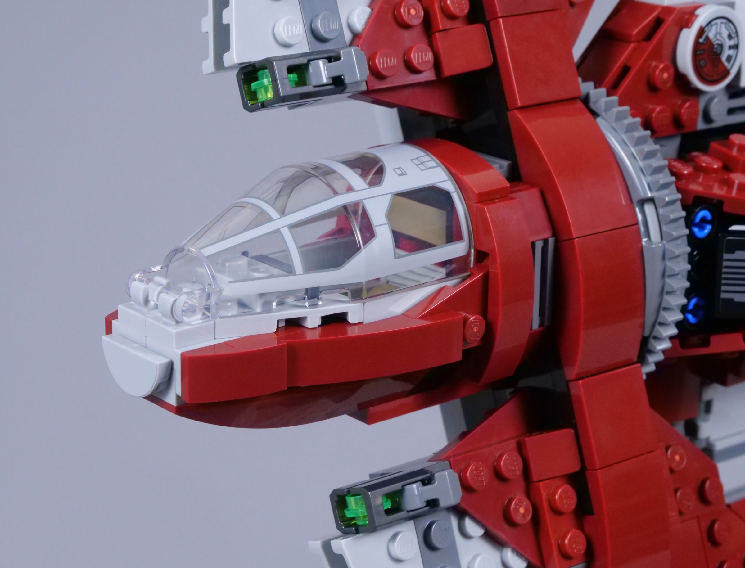 ラビッシュゲート LEGO Star Wars 75362 Ahsoka's T-6 Jedi Shuttle review | Brickset